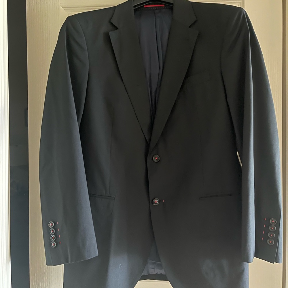 CAROLINA HERRERA suit 42R